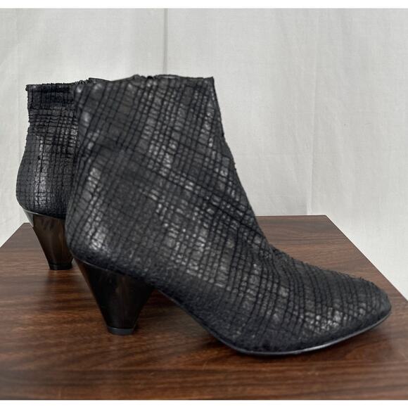 Free People Boots Womens 36 6 Black Leather Ankle Bootie Zip Lucite Heel Western - Picture 1 of 8